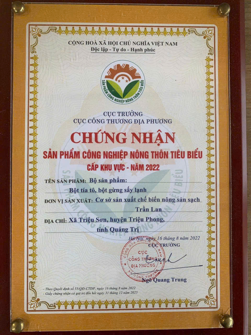 Giải thưởng và chứng nhận Trần Lan